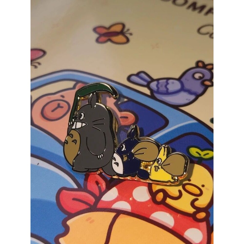 Totoro anime studio ghibli enamel pin